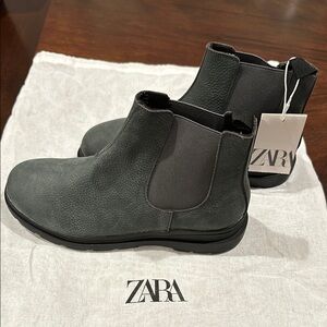 Zara Kids’ Gray Chelsea Boots